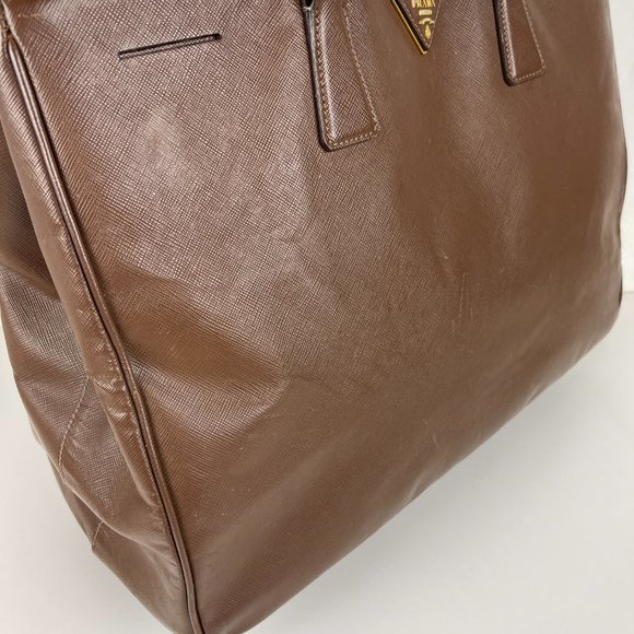 Prada Saffiano Lux Extra Large Brown Leather Zip Tote - Authenticity Certified - Picture 7 of 16